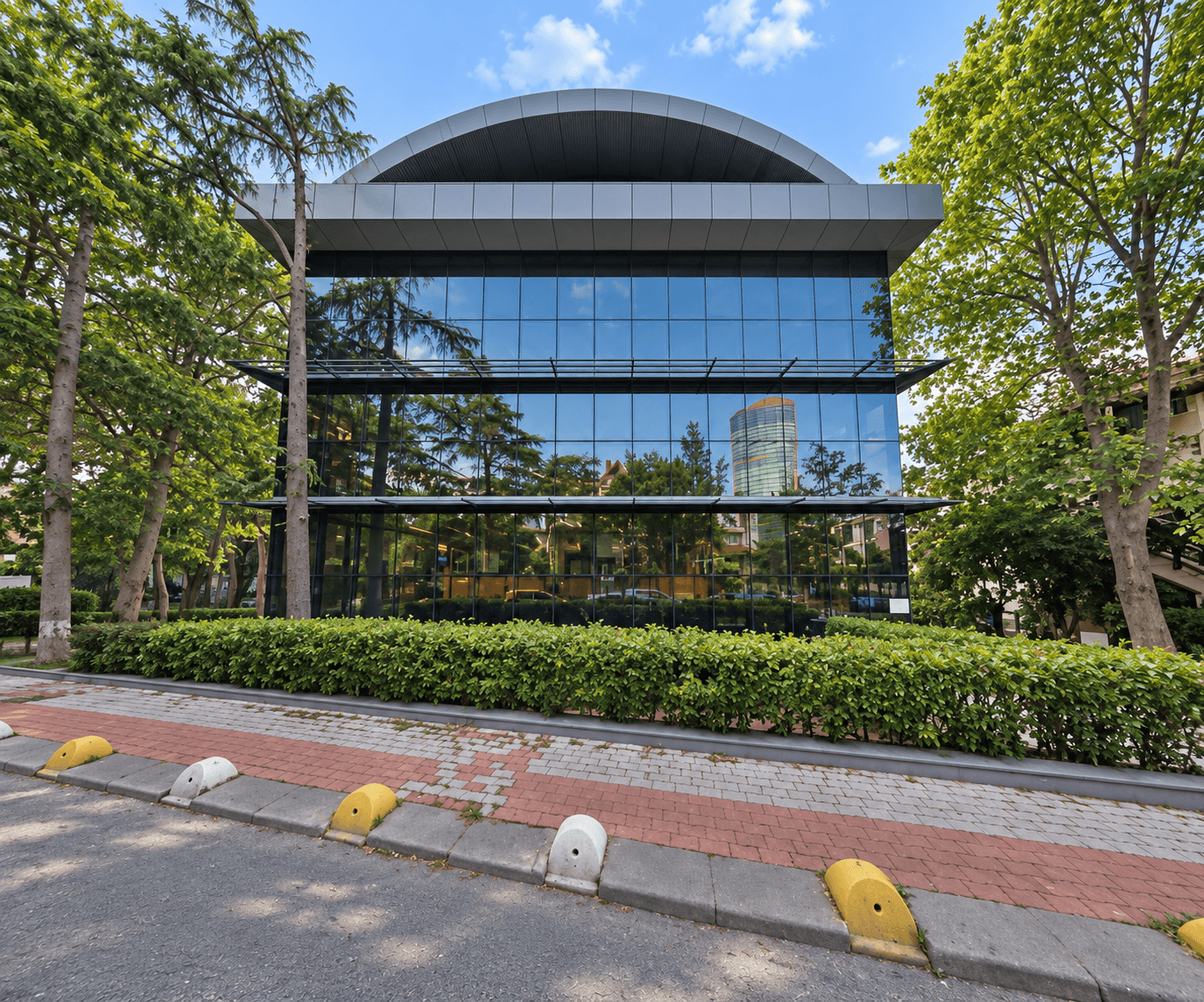 Esentepe Ofis Binası